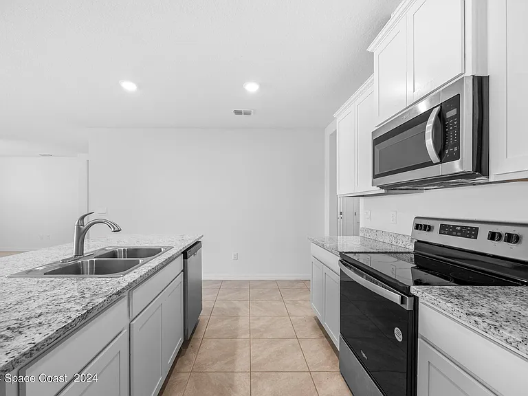 1253 Dunes Ave — Photo 9