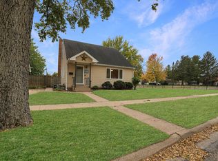 311 2nd Ave SW, Waverly, IA 50677