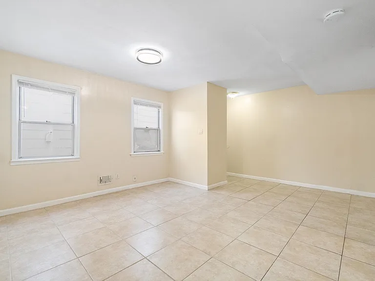 36 Crossgate Rd #1 — Photo 7