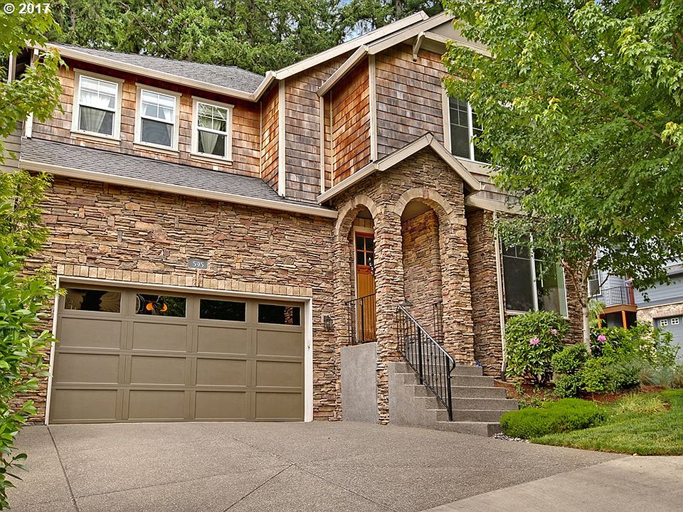 1st image of 595 SW Elderbrook Pl