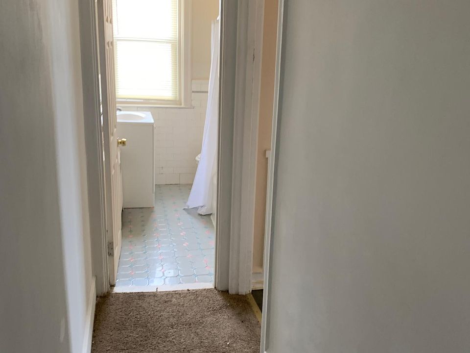1st image of 1901 Plymouth St #3