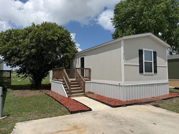 230 Grove Ln, New Braunfels, TX 78130