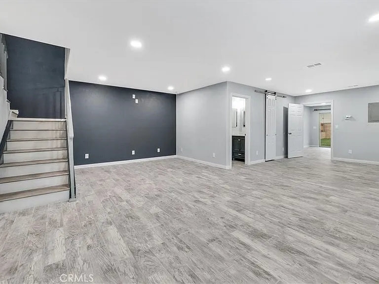 2644 Sycamore Dr — Photo 9