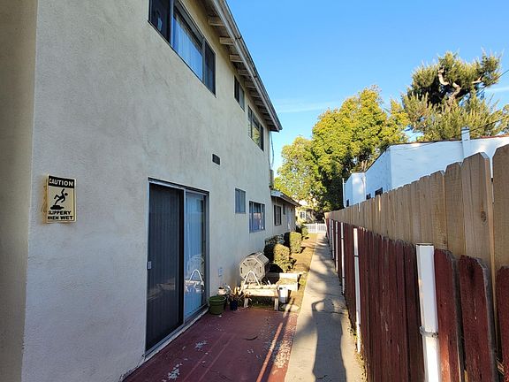 4th image of 2126 Stewart St APT D