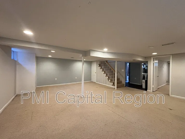 4706 Red Fox Rd — Photo 15