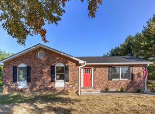 2215 Ridgemont Dr, Finksburg, MD 21048