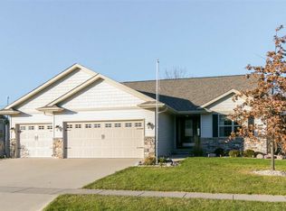 1240 Copper Mountain Dr, North Liberty, IA 52317