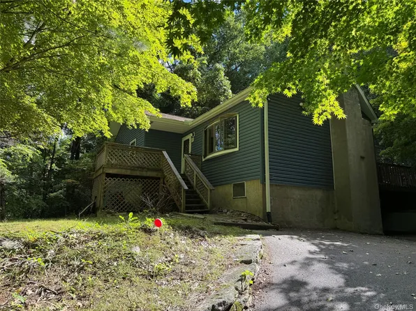 11 Beekman Drive, Carmel, NY 10512
