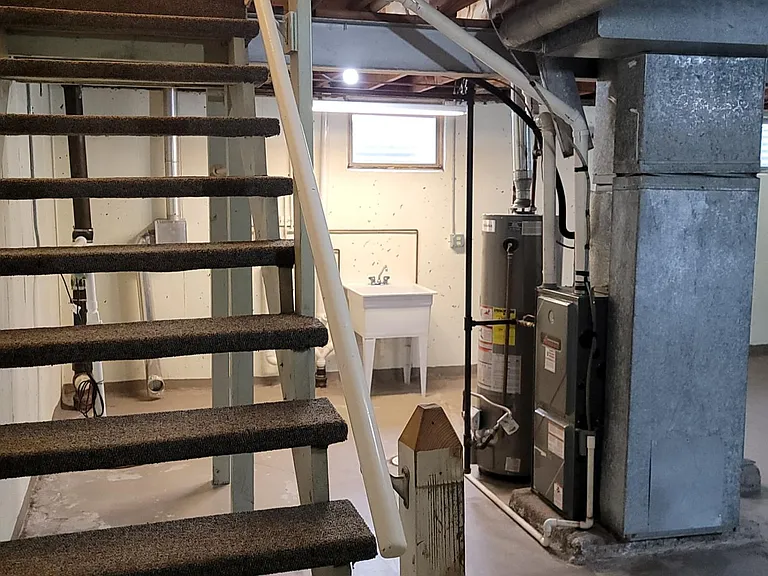 240 Country Club Blvd #B — Photo 23
