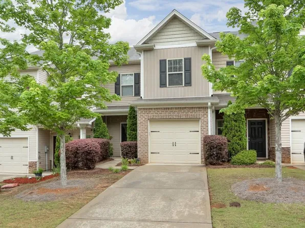 541 Oakside Pl, Acworth, GA 30102