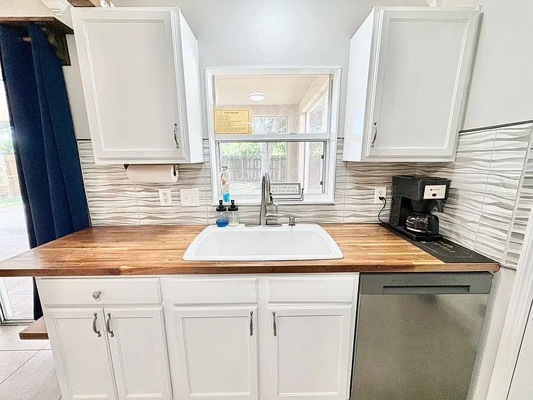2015 Canopy Dr — Photo 10