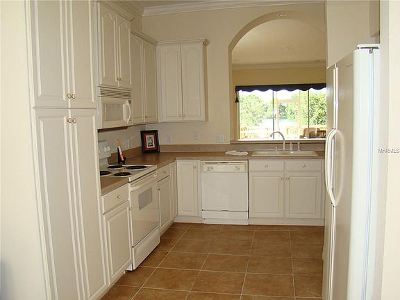 3rd image of 803 Lake Clark Ct