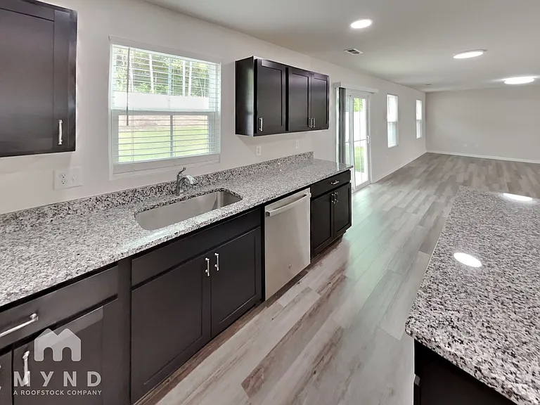 661 Pointe Andrews Dr SW — Photo 6