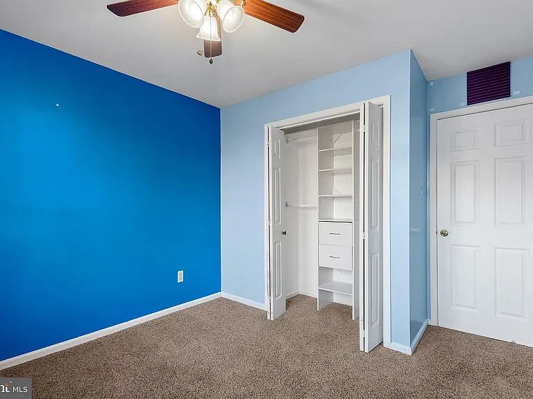 60 Iroquois Ct — Photo 25