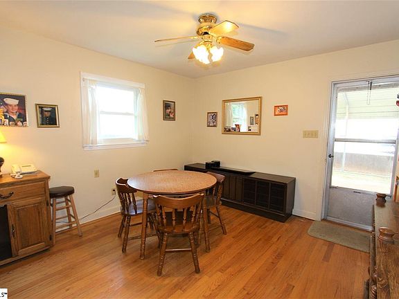 5th image of 8119 Daniel Ct