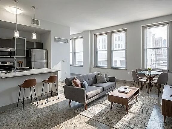 2nd image of 306 E 12th St #606
