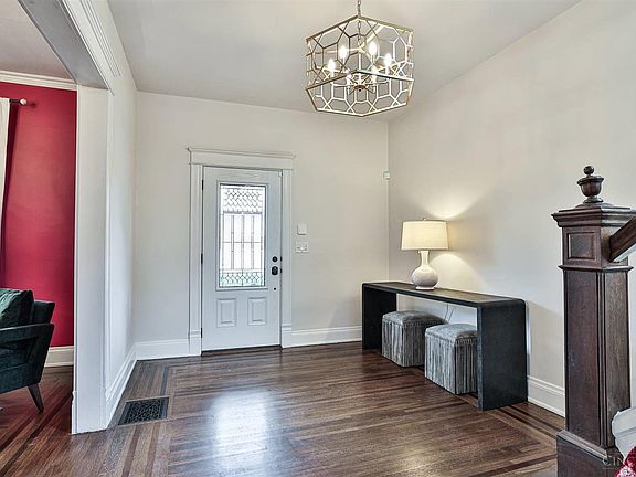 5th image of 2611 Perkins Ln