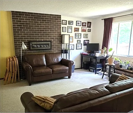 4 bed, 2100 sqft, $4,000 — Photo 4