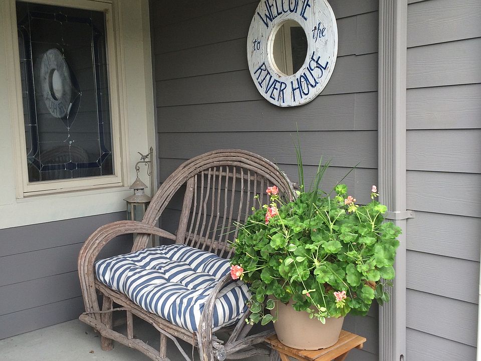 1st image of 2942 River Bay Dr N