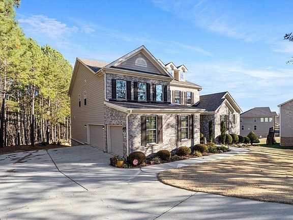 3rd image of 35 Rolling Meadows Ln