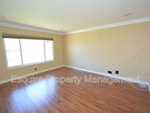 5th image of 1224 Christina Ct