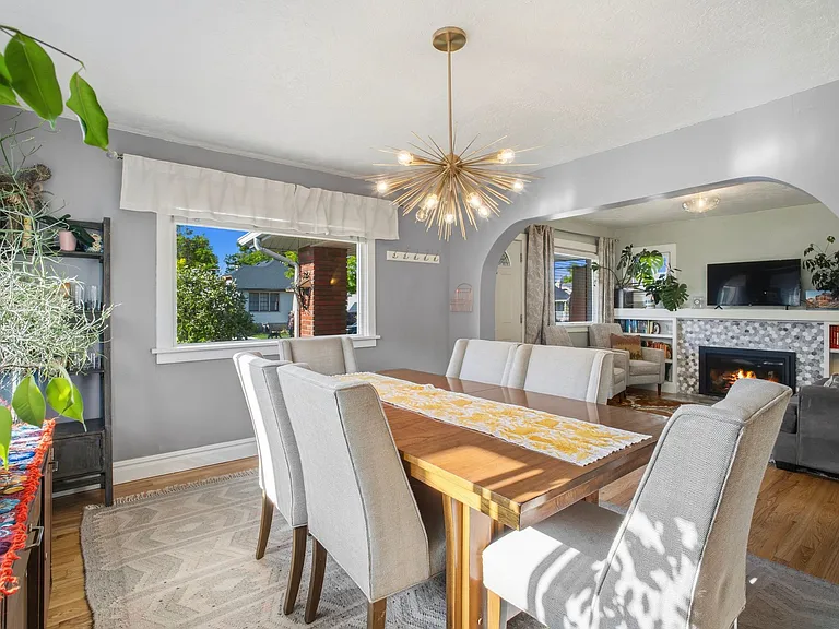 235 E Downington Ave — Photo 5