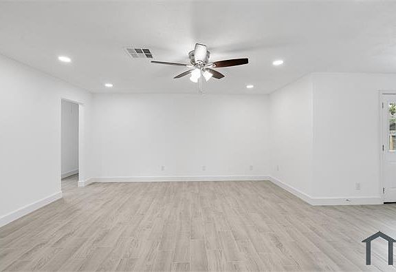 5th image of 1814 Hanbury Ct