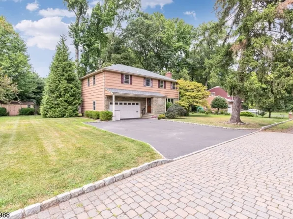 19 Doering Way, Cranford Twp., NJ 07016