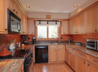 11 Red Rock Ln, Beverly, MA 01915