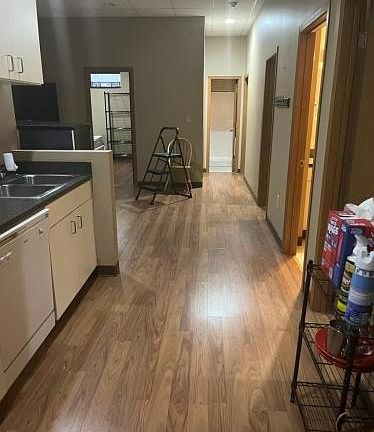 5th image of 17 W 2nd St Unit 302