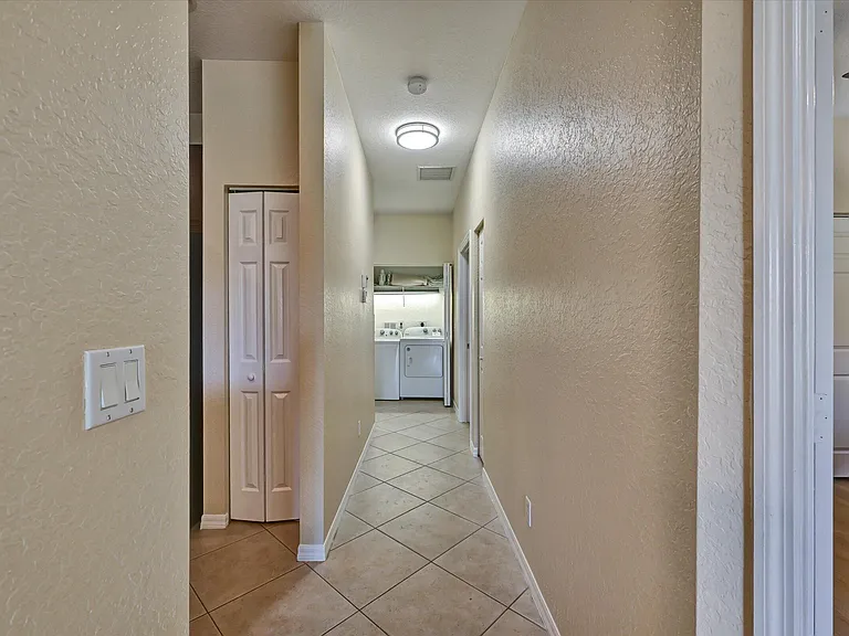 4870 Bonsai Cir #100 — Photo 18