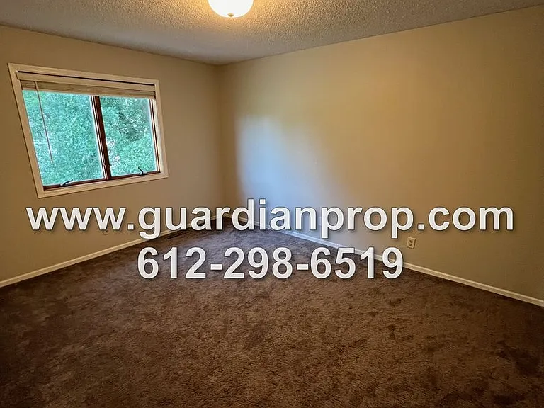 7303 Hidden Valley Ln S — Photo 21