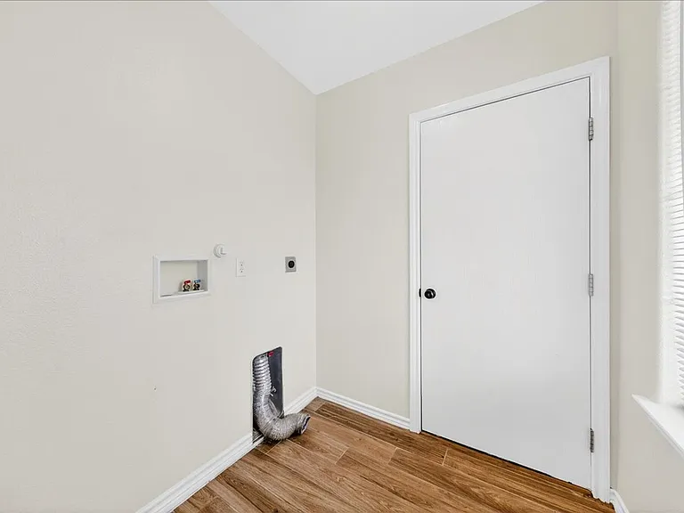 2314 Blue Star Dr — Photo 5