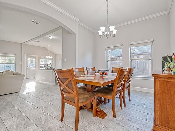 5th image of 18219 Willow Edge Dr