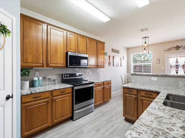 1905 Juniper Dr, Little Elm, TX 75068