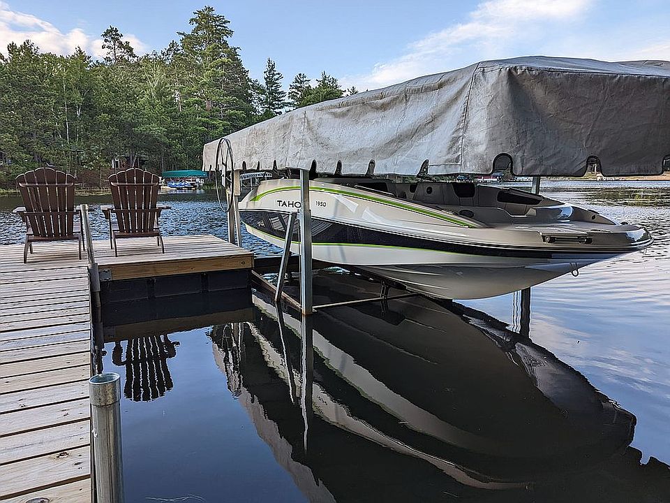 2nd image of 12800 Alder Lake Rd