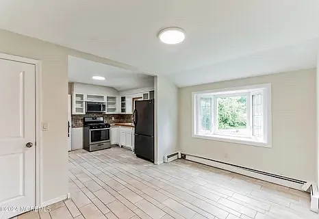 3 bed, 1338 sqft, $3,195 — Photo 3