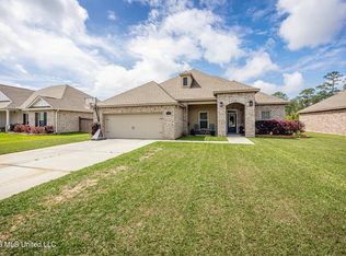11633 Brookstone Dr, Ocean Springs, MS 39564