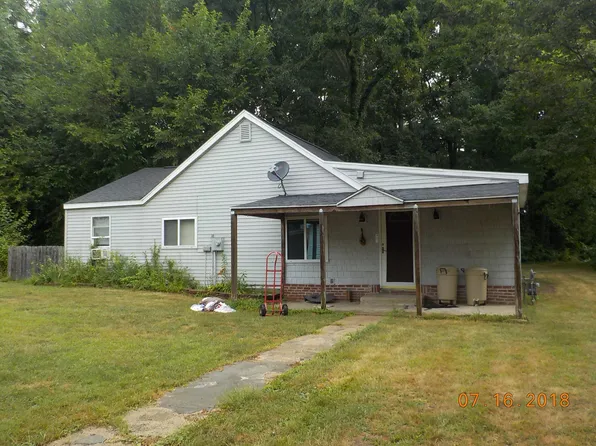 3406 W Shore Dr, Battle Creek, MI 49017