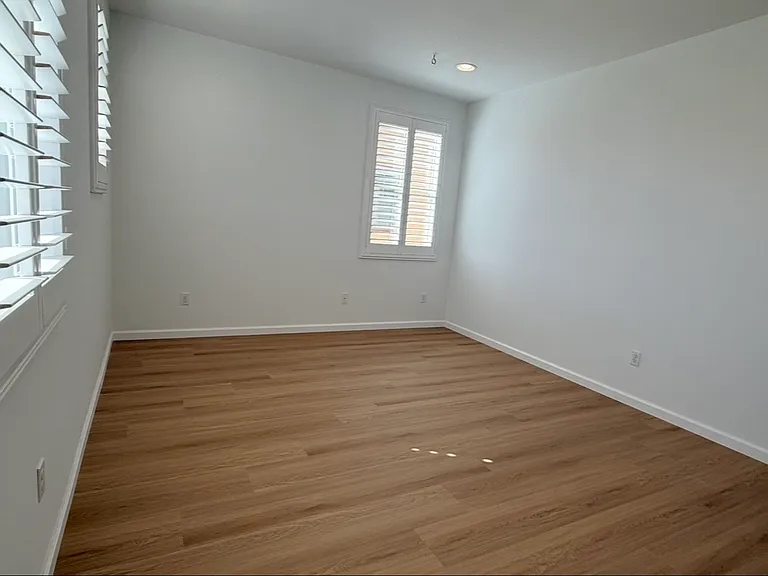 667 E Desert Willow Rd — Photo 67