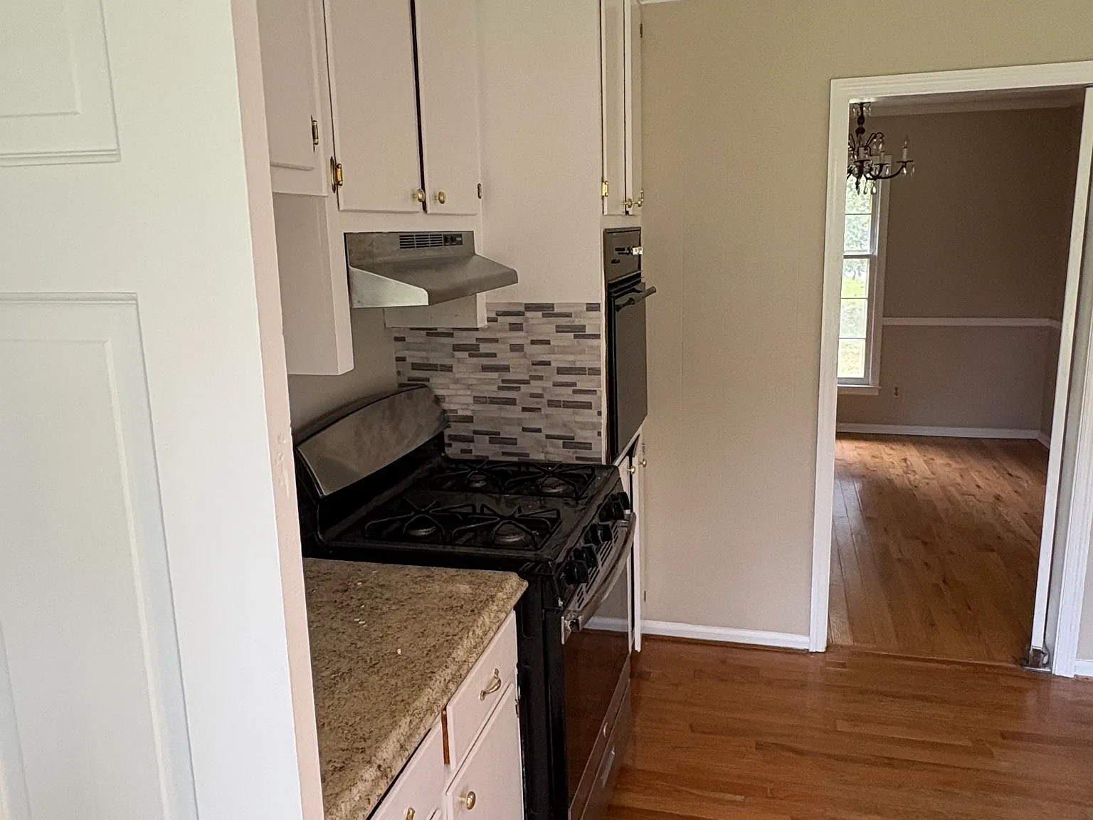 3 bed, 1841 sqft, $1,900 — Photo 3