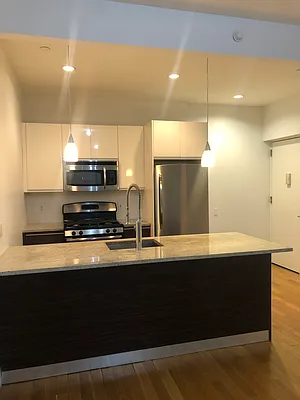 Rented by Chana Ofek, LREB | media 27