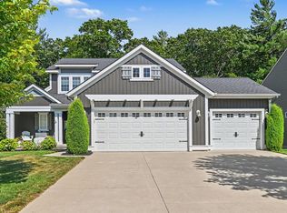 16964 Arbor Way Dr, Nunica, MI 49448