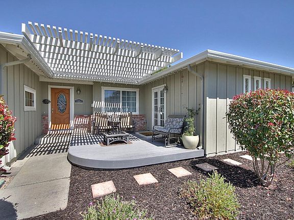 4th image of 5504 Sharon Ln