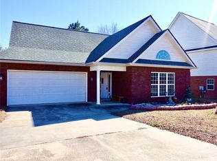 104 Birdie Dr, Bonaire, GA 31005