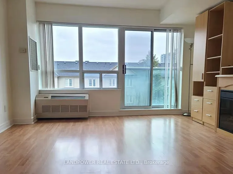 19 Avondale Ave #312 — Photo 11