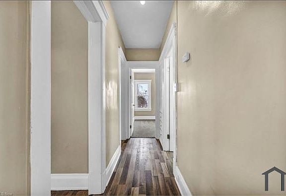 2nd image of 11521 Tuscora Ave #2