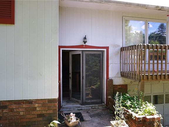 2nd image of 129 Hillside Dr