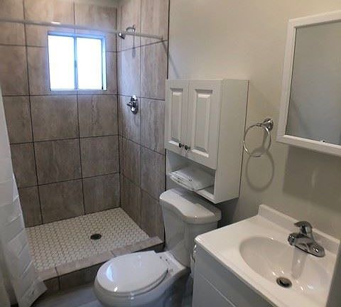 5th image of 1846 E Washington St Unit 12
