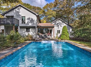 6 Woodcrest Dr, East Hampton, NY 11937